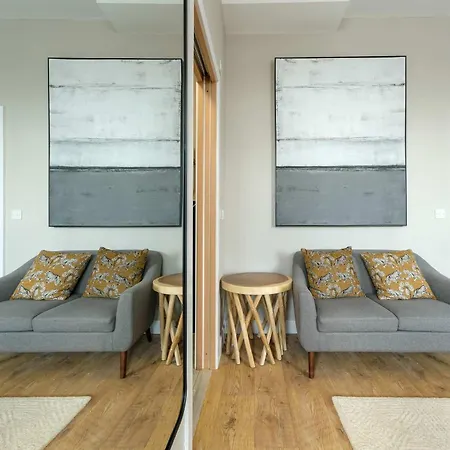 The Willow 2 * Bristol